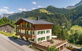 Ferienhaus Tuertscher 1